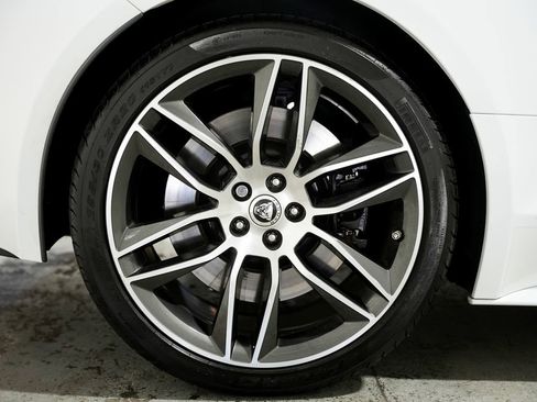 Used 2024 Jaguar F-TYPE R-Dynamic RWD image 33