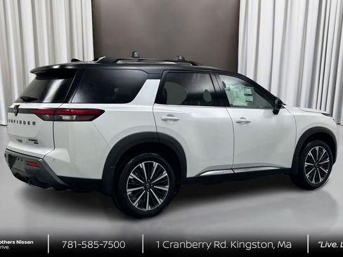 New 2026 Nissan Pathfinder Platinum w/ Cargo Package image 5