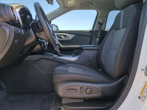 Used 2025 Chevrolet Blazer LT FWD image 21
