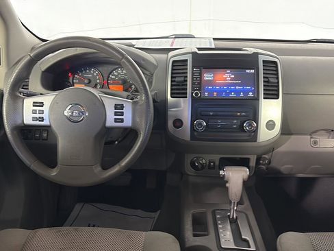 Used 2019 Nissan Frontier SV image 18