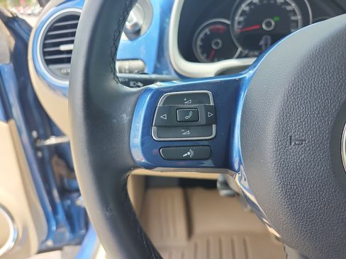Used 2018 Volkswagen Beetle 2.0T S FWD image 14