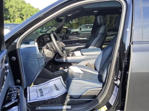 Used 2025 Cadillac Escalade IQ Sport 2 AWD/4WD image 6