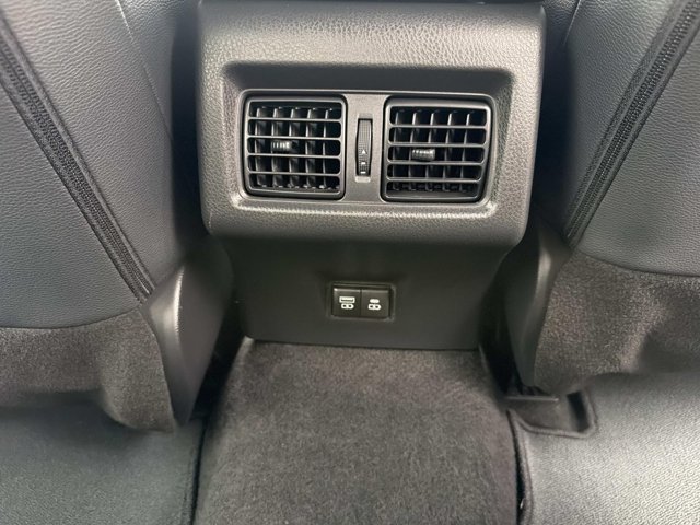 Certified 2025 Toyota Camry SE FWD image 21