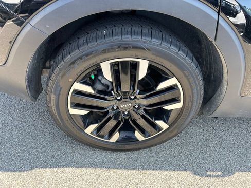 Certified 2024 Kia Telluride SX Prestige w/ Towing Package AWD/4WD image 7