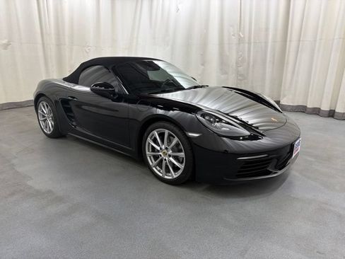 Used 2019 Porsche 718 Boxster RWD image 1