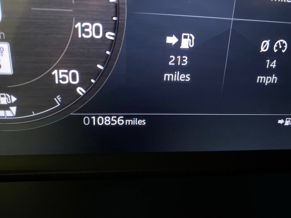 Used 2025 Land Rover Defender 110 X-Dynamic SE AWD/4WD image 12
