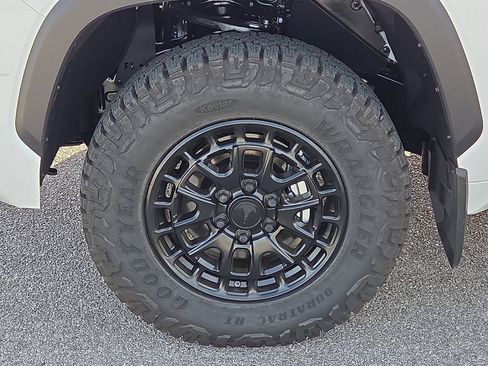 New 2026 Toyota Tundra SR5 image 5