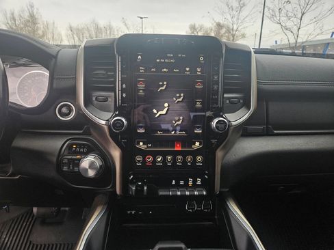 Used 2019 RAM 1500 Laramie image 25