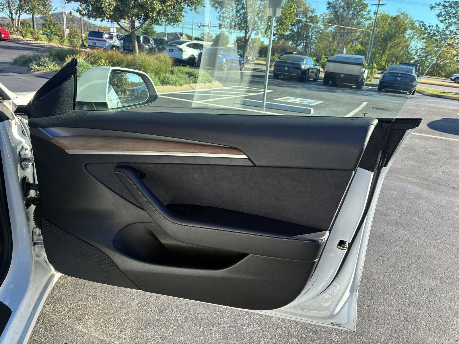 Used 2022 Tesla Model 3 Long Range AWD/4WD image 10