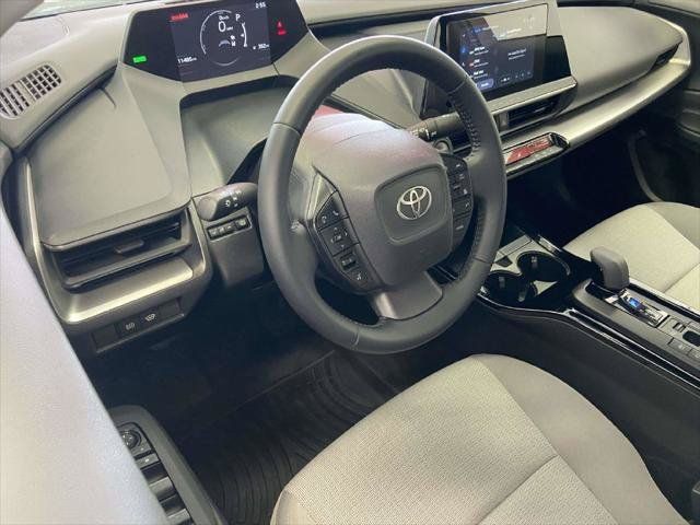 Certified 2025 Toyota Prius LE FWD image 13