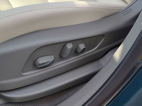 New 2025 Cadillac XT5 Premium Luxury w/ Technology Package image 15