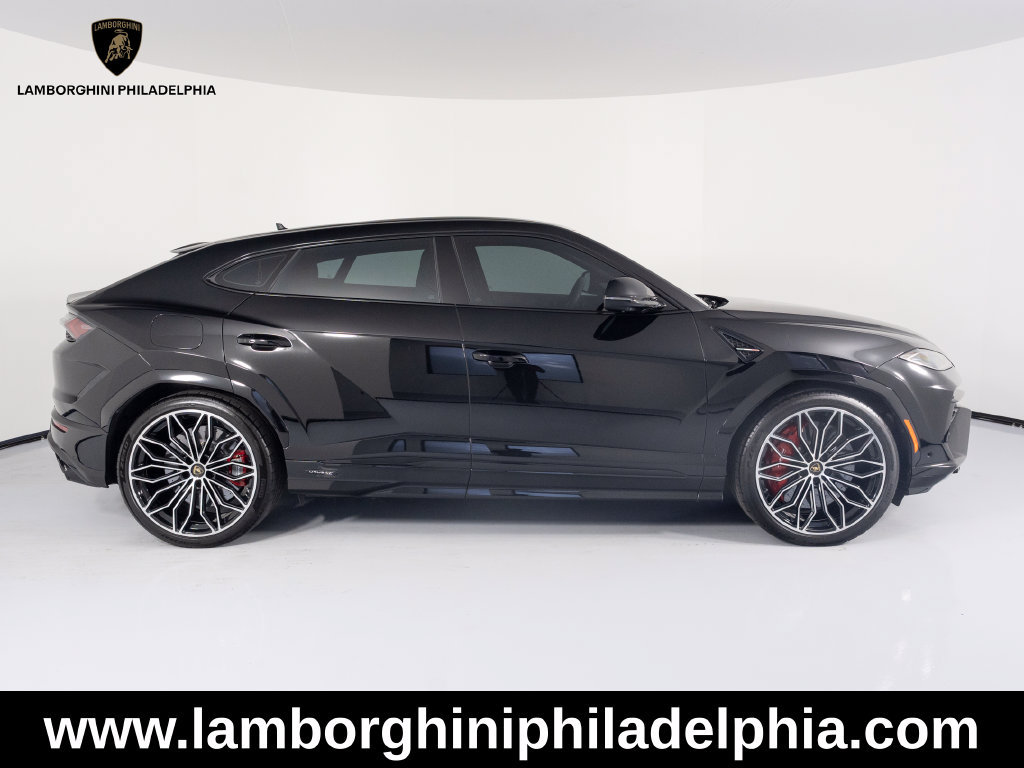 Used 2026 Lamborghini Urus SE AWD/4WD image 4