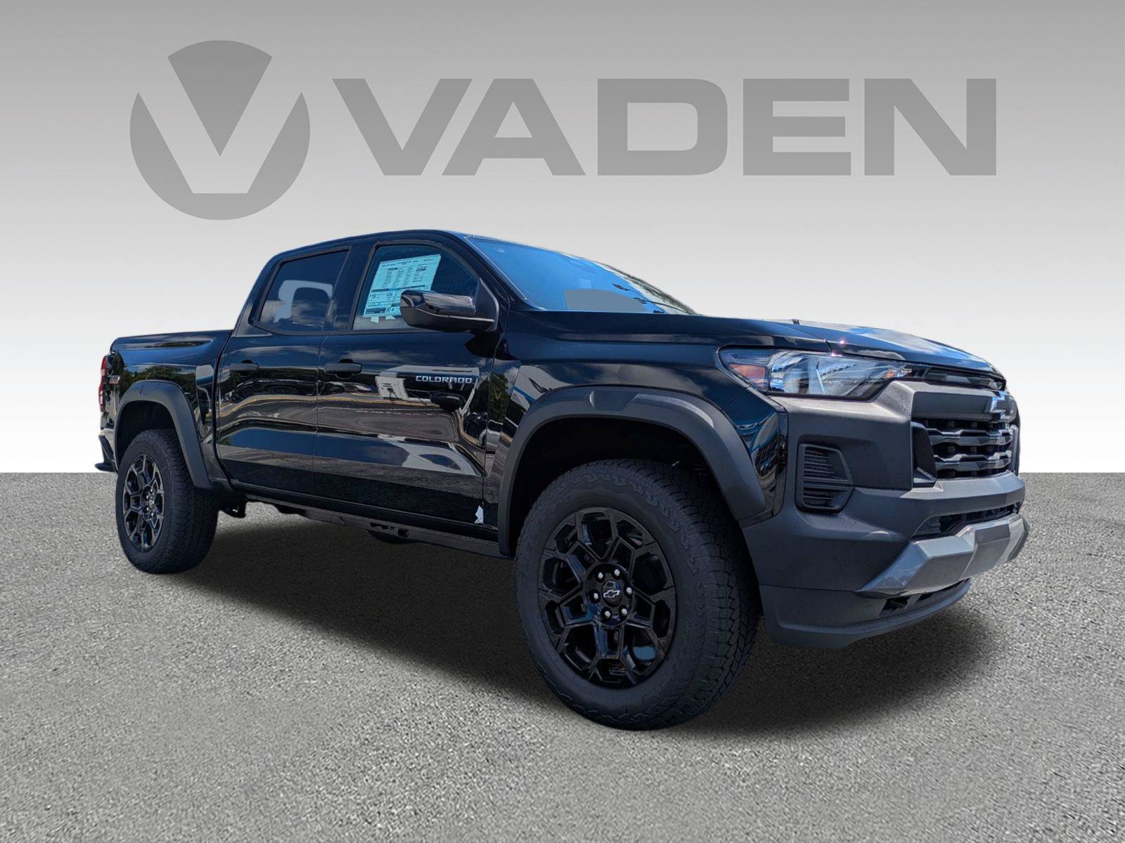 New 2026 Chevrolet Colorado Trail Boss AWD/4WD image 3