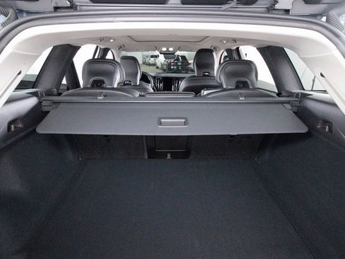 Certified 2025 Volvo XC60 B5 Core w/ Climate Package image 25