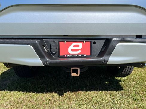 Used 2015 Ford F150 Platinum w/ Equipment Group 701A Luxury image 46