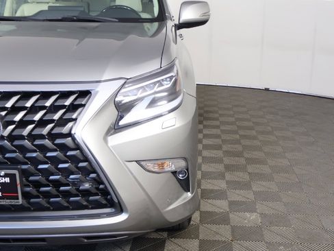 Used 2023 Lexus GX 460 Premium image 18
