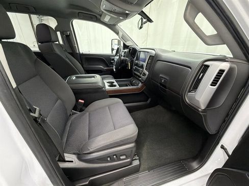 Used 2018 GMC Sierra 2500 SLE w/ Suspension Package, Off-Road image 13