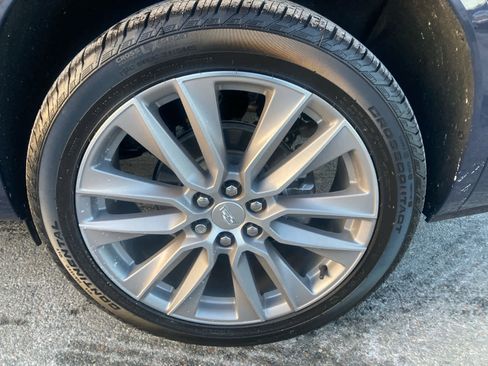 Used 2025 Cadillac XT6 Premium Luxury w/ Platinum Package image 10