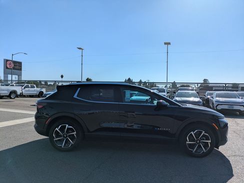 Used 2026 Chevrolet Equinox EV LT image 6