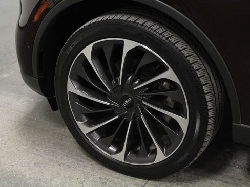 Used 2022 Lincoln Aviator Reserve w/ Equipment Group 201A image 10