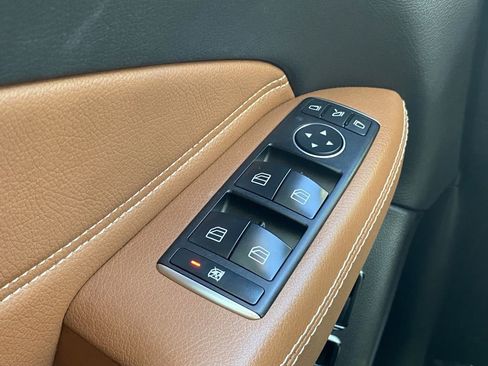 Used 2017 Mercedes-Benz GLS 450 4MATIC image 8