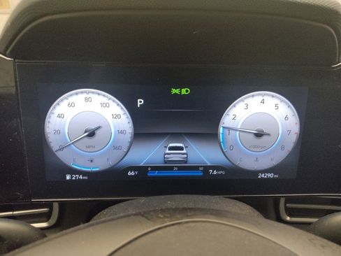 Used 2023 Hyundai Elantra SEL w/ Convenience Package image 23