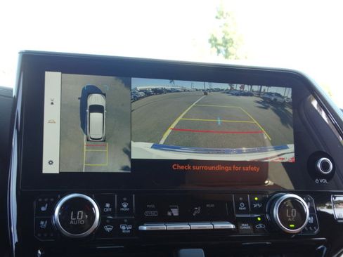 New 2026 Toyota Highlander Platinum image 20