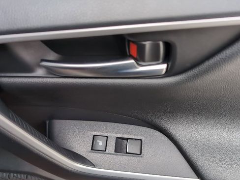 Used 2024 Toyota RAV4 Limited w/ Advanced Technology Package image 23