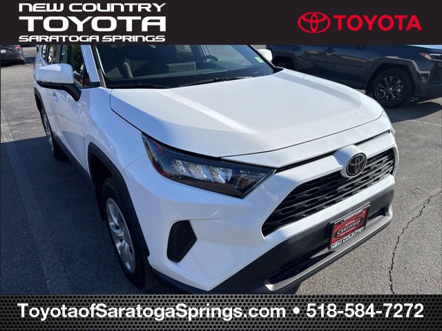 Used 2021 Toyota RAV4 LE AWD/4WD image 1