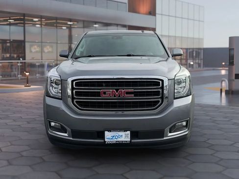 Used 2018 GMC Yukon SLT image 2