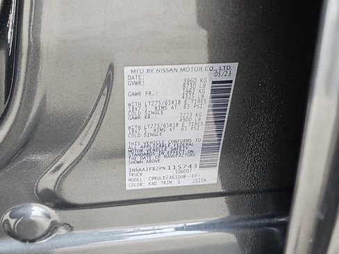 Used 2023 Nissan Titan PRO-4X image 38