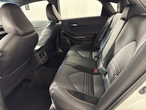 Used 2022 Toyota Avalon XSE FWD image 17