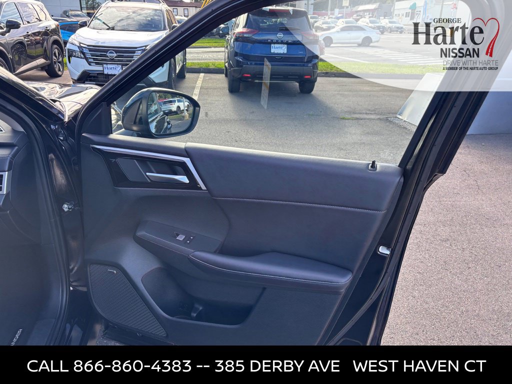 Used 2025 Mitsubishi Outlander SE AWD/4WD image 30