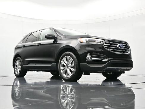 Used 2024 Ford Edge Titanium image 38