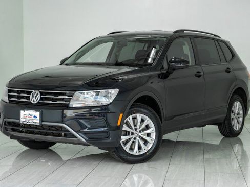 Used 2020 Volkswagen Tiguan S image 4
