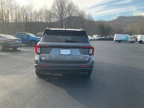 New 2026 Ford Explorer ST w/ Sun And Sound Package image 6