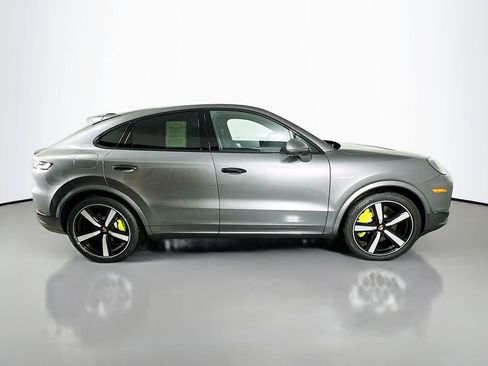 New 2025 Porsche Cayenne E-Hybrid Coupe image 8
