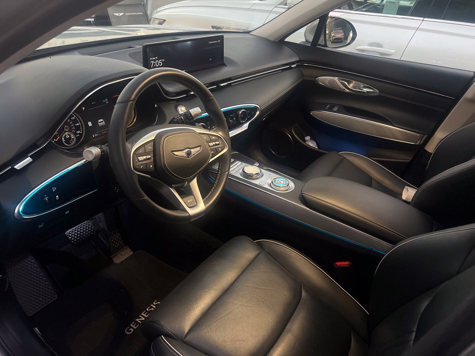 Used 2023 Genesis Electrified GV70 AWD/4WD image 18