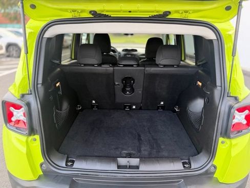 Used 2017 Jeep Renegade Altitude AWD/4WD image 22