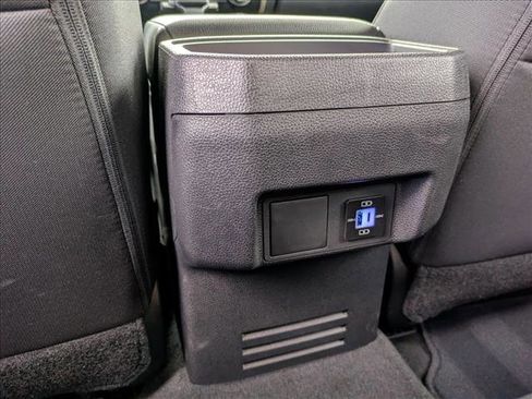 Certified 2025 Toyota Tacoma SR5 image 18