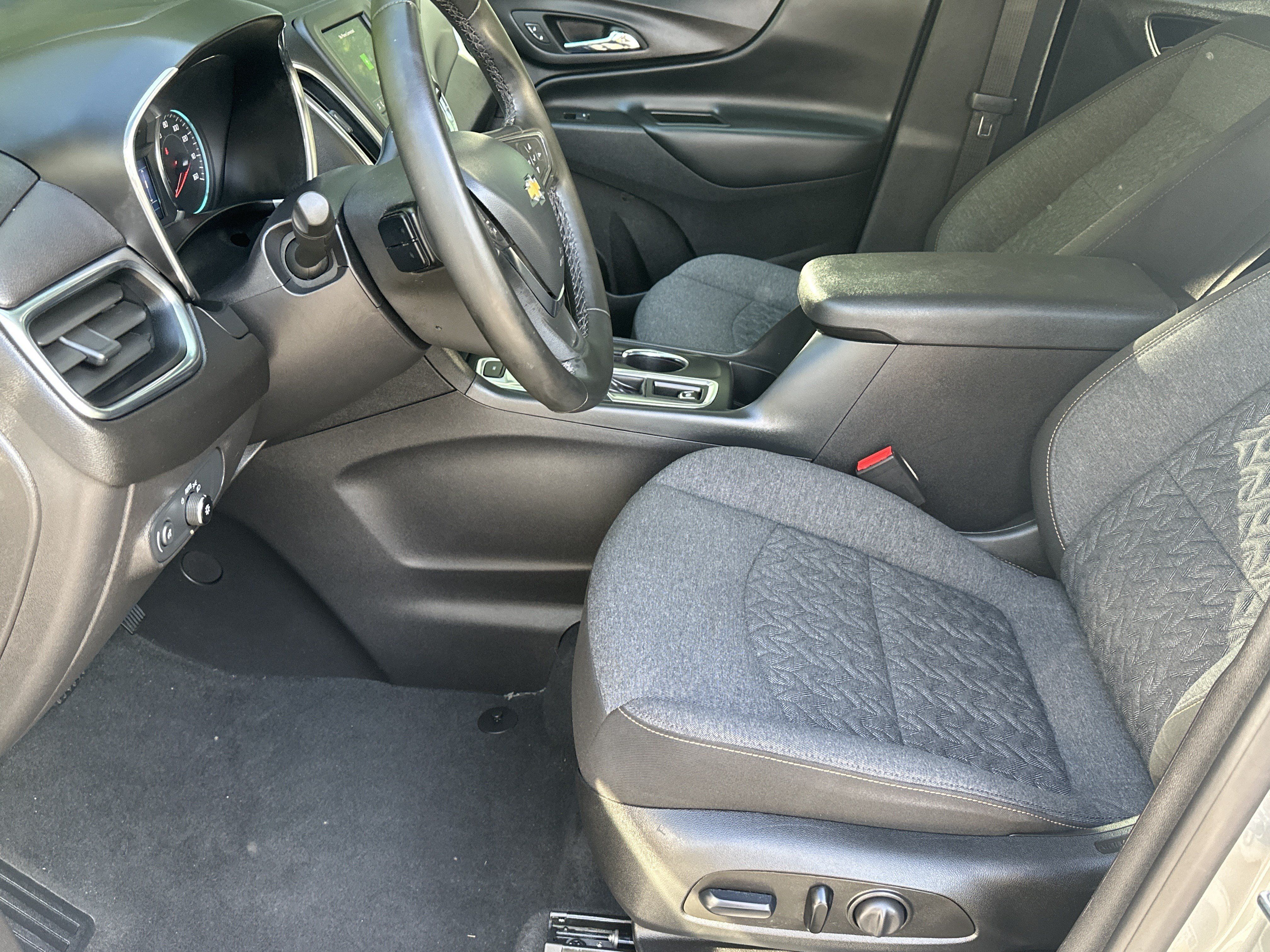 Certified 2024 Chevrolet Equinox LT w/ Driver Convenience Package AWD/4WD image 9