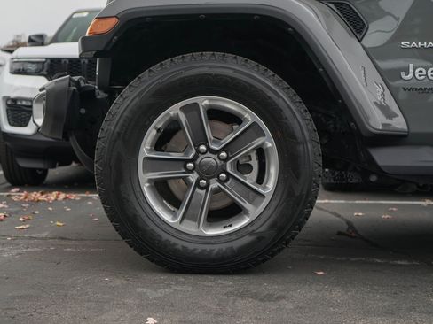 Used 2022 Jeep Wrangler Unlimited Sahara w/ Cold Weather Group image 10