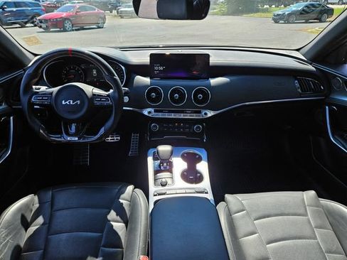 Used 2023 Kia Stinger GT2 RWD image 13