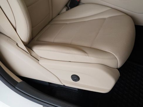 Used 2017 Mercedes-Benz GLC 300 image 33