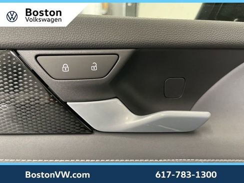 New 2026 Volkswagen Tiguan SE AWD/4WD image 28