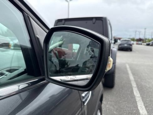 Used 2017 Ford Escape Titanium w/ Equipment Group 301A AWD/4WD image 14