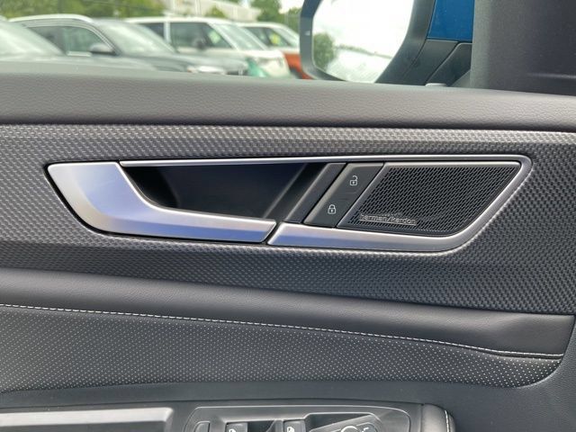 New 2025 Volkswagen Atlas Cross Sport SEL Premium R-Line AWD/4WD image 28
