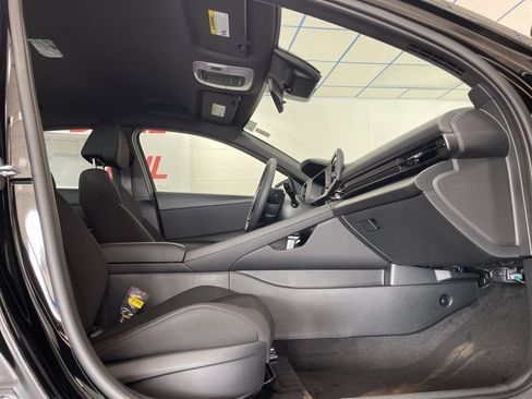 New 2026 Hyundai Elantra Sport FWD image 12