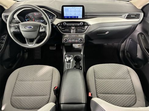 Used 2020 Ford Escape SE image 15