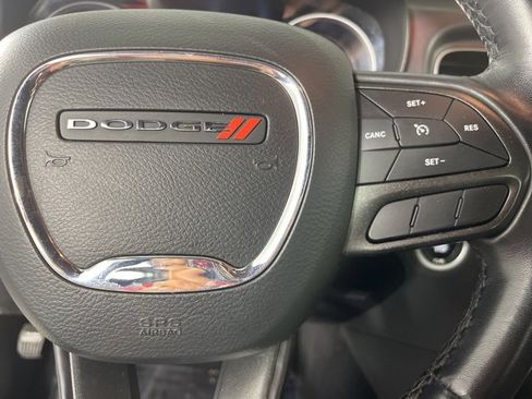 Used 2022 Dodge Charger SXT image 10